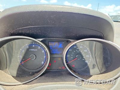 Zdjęcie 9 z 14 samochodu: 2015 HYUNDAI TUCSON SE VIN:KM8JU3AG7FU042832 - miniatura