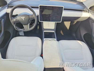 Zdjęcie 8 z 13 samochodu: 2024 TESLA MODEL Y VIN:7SAYGDED3RA327010 - miniatura
