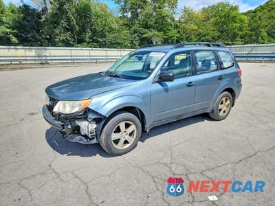 2013 SUBARU FORESTER 2.5X JF2SHABC1DH424052 - główne zdjęcie licytacji z USA - miniatura