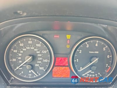 Zdjęcie 9 z 12 samochodu: 2008 BMW 328 I VIN:WBAVA37548NL43590 - miniatura