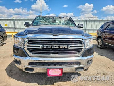 Piąte zdjęcie samochodu w środku: 2019 RAM 1500 BIG HORN/LONE STAR VIN:1C6SRFFT0KN586831 - miniatura