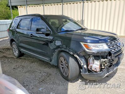 Czwarte zdjęcie samochodu z boku: 2017 FORD EXPLORER XLT VIN:1FM5K7D83HGC44670 - miniatura