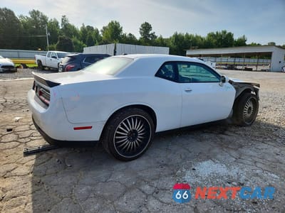 Trzecie zdjęcie samochodu z tyłu: 2017 DODGE CHALLENGER SXT VIN:2C3CDZAGXHH531896 - miniatura