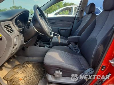 Zdjęcie 7 z 12 samochodu: 2009 KIA RIO5 LX VIN:KNADE243196494573 - miniatura