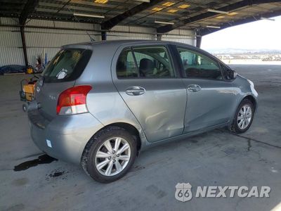 Trzecie zdjęcie samochodu z tyłu: 2011 TOYOTA YARIS BASE VIN:JTDKT4K33B5325620 - miniatura