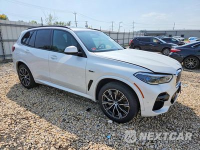 Czwarte zdjęcie samochodu z boku: 2022 BMW X5 XDRIVE45E VIN:5UXTA6C04N9K67944 - miniatura