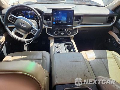 Zdjęcie 8 z 13 samochodu: 2022 FORD EXPEDITION MAX XLT VIN:1FMJK1JT4NEA11960 - miniatura