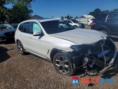 Czwarte zdjęcie samochodu z boku: 2022 BMW X3 XDRIVE30I VIN:5UX53DP03N9J12108 - miniatura