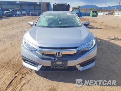 Piąte zdjęcie samochodu w środku: 2018 HONDA CIVIC LX VIN:19XFC2F54JE028165 - miniatura