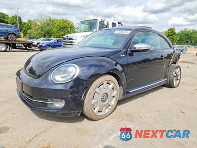 2013 VOLKSWAGEN BEETLE TURBO 3VWVA7AT2DM638626 - główne zdjęcie licytacji z USA - miniatura