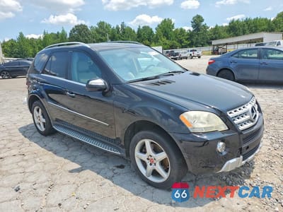Czwarte zdjęcie samochodu z boku: 2009 MERCEDES-BENZ ML 550 VIN:4JGBB72E29A487712 - miniatura