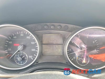 Zdjęcie 9 z 13 samochodu: 2007 MERCEDES-BENZ ML 500 VIN:4JGBB75E77A199774 - miniatura