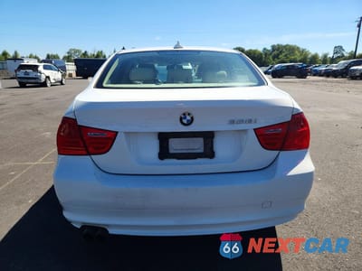 Zdjęcie 6 z 12 samochodu: 2009 BMW 328 XI VIN:WBAPK73569A455965 - miniatura