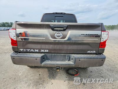 Zdjęcie 6 z 12 samochodu: 2016 NISSAN TITAN XD PLATINUM RESERVE VIN:1N6BA1F40GN513409 - miniatura