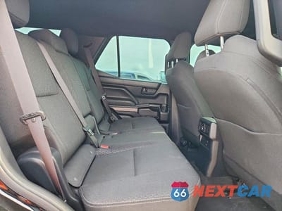 Zdjęcie 11 z 13 samochodu: 2025 TOYOTA 4RUNNER SR5 VIN:JTEVA5BR4S5007188 - miniatura
