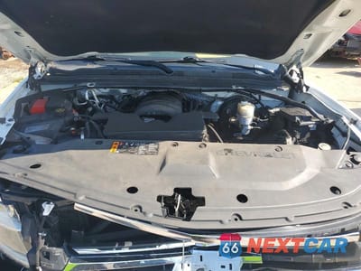 Zdjęcie 12 z 13 samochodu: 2017 CHEVROLET SUBURBAN K1500 PREMIER VIN:1GNSKJKC1HR380030 - miniatura