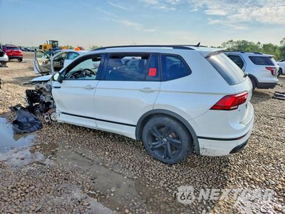 Drugie zdjęcie samochodu z przodu: 2024 VOLKSWAGEN TIGUAN SE R-LINE BLACK VIN:3VV8B7AX3RM099796 - miniatura