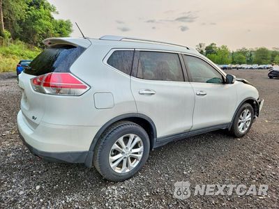 Trzecie zdjęcie samochodu z tyłu: 2016 NISSAN ROGUE SV VIN:KNMAT2MT6GP633003 - miniatura