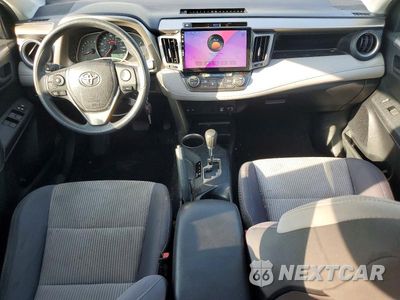 Zdjęcie 8 z 13 samochodu: 2013 TOYOTA RAV4 XLE VIN:2T3WFREV4DW062973 - miniatura