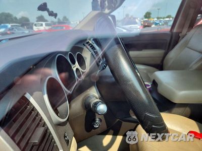 Zdjęcie 9 z 12 samochodu: 2011 TOYOTA TUNDRA DOUBLE CAB LIMITED VIN:5TFBY5F1XBX164204 - miniatura