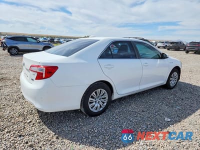 Trzecie zdjęcie samochodu z tyłu: 2012 TOYOTA CAMRY HYBRID LE VIN:4T1BD1FK6CU055475 - miniatura