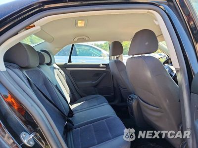 Zdjęcie 10 z 12 samochodu: 2007 VOLKSWAGEN JETTA VIN:3VWGG71K57M142075 - miniatura
