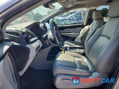 Zdjęcie 7 z 13 samochodu: 2023 HONDA ODYSSEY TOURING VIN:5FNRL6H83PB043495 - miniatura