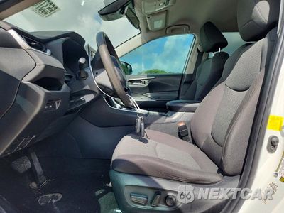 Zdjęcie 7 z 14 samochodu: 2022 TOYOTA RAV4 XLE VIN:2T3W1RFVXNW214009 - miniatura