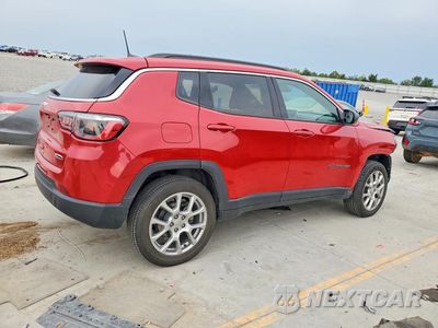 Trzecie zdjęcie samochodu z tyłu: 2024 JEEP COMPASS LATITUDE LUX VIN:3C4NJDFN7RT591165 - miniatura
