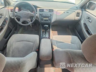 Zdjęcie 8 z 12 samochodu: 2002 HONDA ACCORD SE VIN:1HGCG56752A151912 - miniatura
