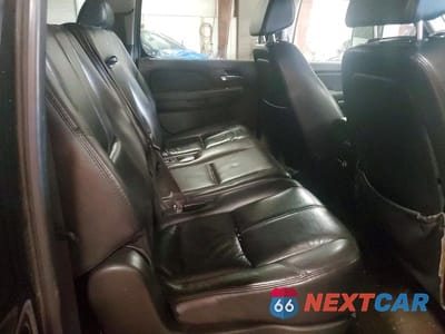 Zdjęcie 10 z 12 samochodu: 2007 CHEVROLET SUBURBAN K1500 VIN:3GNFK16327G301619 - miniatura