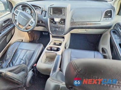 Zdjęcie 8 z 13 samochodu: 2013 CHRYSLER TOWN & COUNTRY TOURING L VIN:2C4RC1CG6DR723036 - miniatura