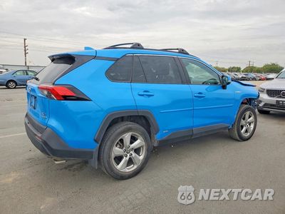 Trzecie zdjęcie samochodu z tyłu: 2021 TOYOTA RAV4 HYBRID XLE PREMIUM VIN:4T3B6RFV5MU032135 - miniatura