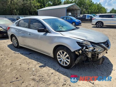 Czwarte zdjęcie samochodu z boku: 2016 NISSAN ALTIMA 2.5 S VIN:1N4AL3AP3GN337838 - miniatura