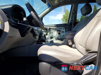 Zdjęcie 7 z 14 samochodu: 2009 HYUNDAI SANTA FE GLS VIN:5NMSG13DX9H322456 - miniatura