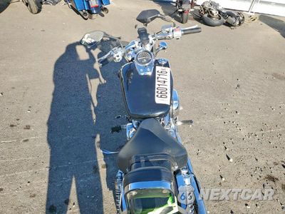 Zdjęcie 6 z 9 samochodu: 2003 HONDA VT750 DC VIN:JH2RC440X3M703058 - miniatura