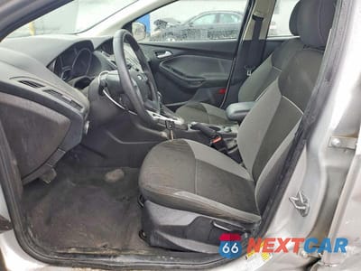 Zdjęcie 7 z 12 samochodu: 2014 FORD FOCUS SE VIN:1FADP3F25EL239143 - miniatura