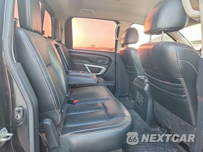 Zdjęcie 10 z 12 samochodu: 2018 NISSAN TITAN XD PRO-4X VIN:1N6BA1F4XJN517457 - miniatura