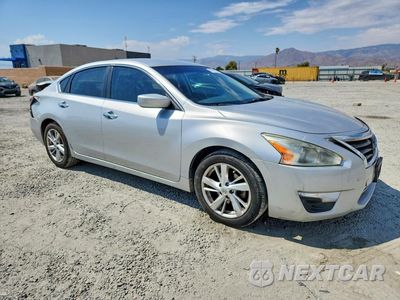 Czwarte zdjęcie samochodu z boku: 2014 NISSAN ALTIMA 2.5 SV VIN:1N4AL3AP0EC426789 - miniatura