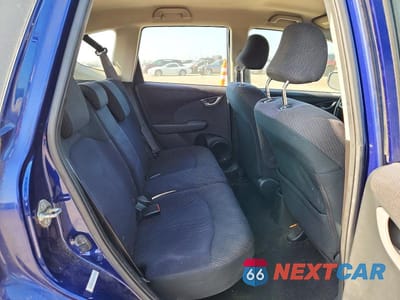 Zdjęcie 10 z 13 samochodu: 2012 HONDA FIT SPORT VIN:JHMGE8H56CC039921 - miniatura