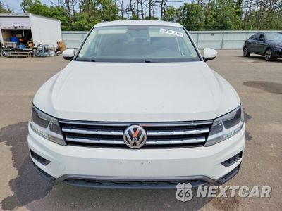 Piąte zdjęcie samochodu w środku: 2020 VOLKSWAGEN TIGUAN SE VIN:3VV3B7AX4LM115313 - miniatura