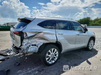 Trzecie zdjęcie samochodu z tyłu: 2021 TOYOTA HIGHLANDER HYBRID LIMITED VIN:5TDXBRCH3MS521263 - miniatura