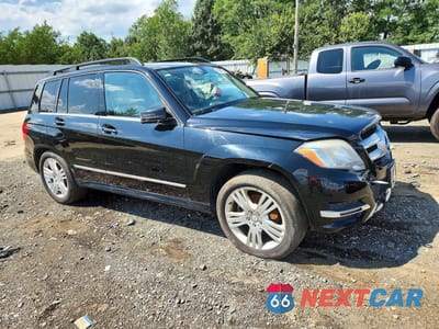 Czwarte zdjęcie samochodu z boku: 2015 MERCEDES-BENZ GLK 250 BLUETEC VIN:WDCGG0EB4FG371001 - miniatura