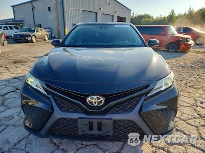 Piąte zdjęcie samochodu w środku: 2020 TOYOTA CAMRY SE VIN:4T1M11AK7LU861494 - miniatura