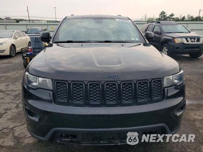 Piąte zdjęcie samochodu w środku: 2019 JEEP GRAND CHEROKEE LAREDO VIN:1C4RJFAGXKC595363 - miniatura