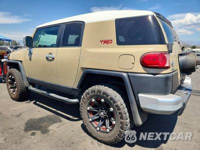 Drugie zdjęcie samochodu z przodu: 2011 TOYOTA FJ CRUISER BASE VIN:JTEZU4BF5BK011292 - miniatura