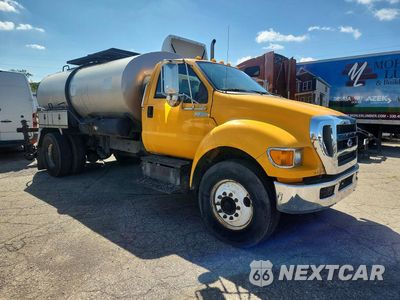 Czwarte zdjęcie samochodu z boku: 2015 FORD F750 SUPER DUTY OIL DISTRIBUTOR TRUCK VIN:3FRXF7FJXFV745346 - miniatura