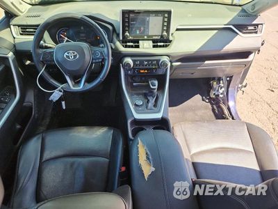 Zdjęcie 8 z 12 samochodu: 2020 TOYOTA RAV4 LIMITED VIN:JTMDWRFV9LD527989 - miniatura