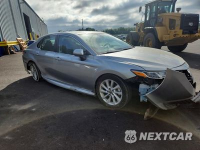 Czwarte zdjęcie samochodu z boku: 2022 TOYOTA CAMRY LE VIN:4T1C11AK7NU629539 - miniatura