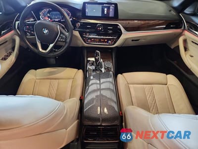 Zdjęcie 8 z 12 samochodu: 2020 BMW 530 I VIN:WBAJR3C00LWW54938 - miniatura